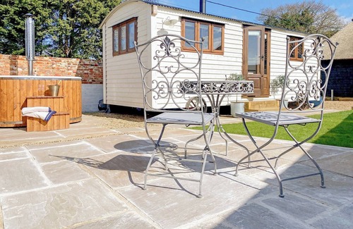 Irstead Cabaña | Little Norfolk Cabin