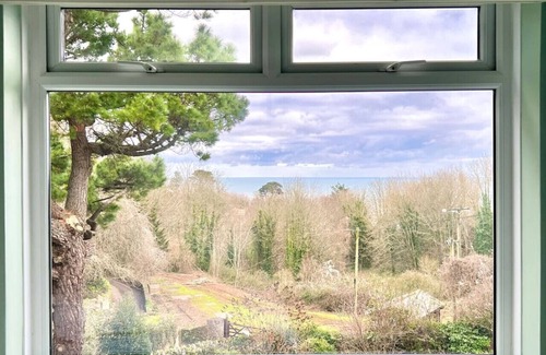 Stoke Fleming Casa | Little Oasis with Sea Views