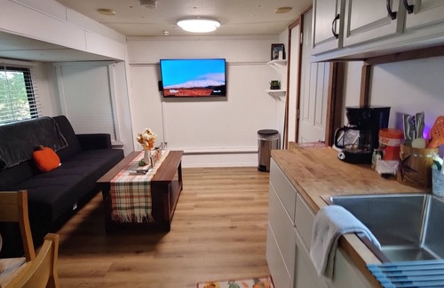 Columbia Casa | Little Rascal (tiny home) near Green River Lake, Little Rascal (tiny home) near Green River Lake