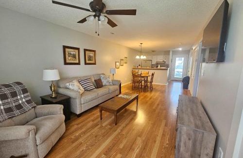 Little River Casa | Little River Inn 1701