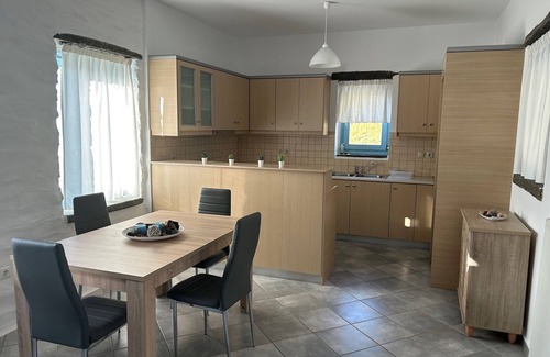 Korissia Casa | Little Seashell-Relaxing holidays overlooking the picturesque harbor