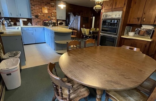 Gray Cabaña | LITTLE SEBAGO LAKE - Wonderful classic lakeside cottage