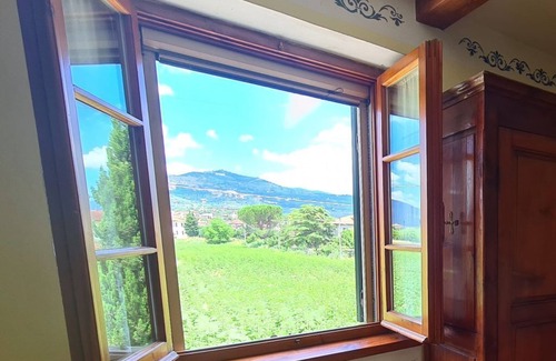 Camucia Casa | Little stone house with air/con near Cortona, pool, garden and beautiful views