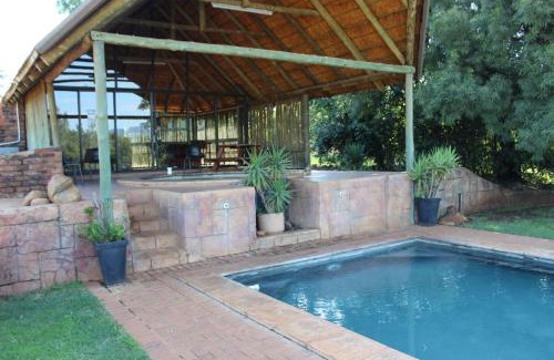 Hartbeespoort Chalet De Esquí | Little Swift Chalets