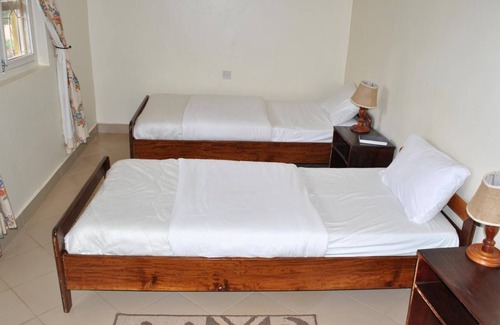 Mbarara Hotel | Little Woods Inn