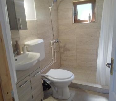 Ceparii Pamanteni Casa | Livada Bunicilor