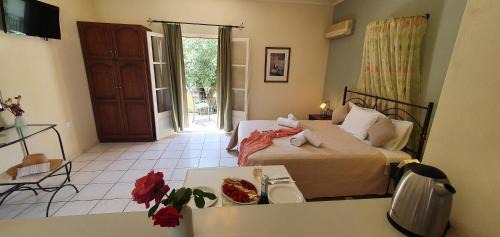 Lakka Apartamento | LIvadi Studios with Pool