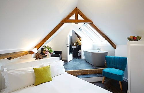 Landscove Hotel | Live and Let Live Inn