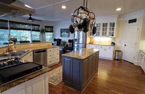 Suwanee Casa | Live in a mansion near the city, offering a resort-style setup.