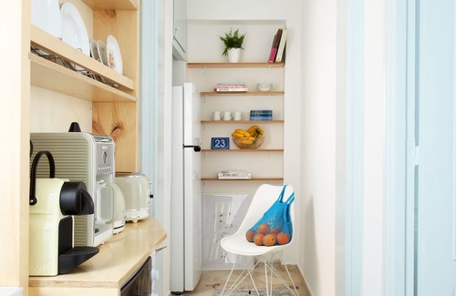 Thissio Apartamento | Live in Athens, Thiseio Historic House