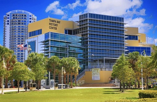 Downtown Tampa Hotel | Live in Luxury: Discover Downtown Tampa! 3 Rooms