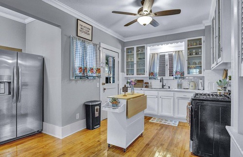 Rochester Casa | Live in sophistication and elegance in your VRBO home