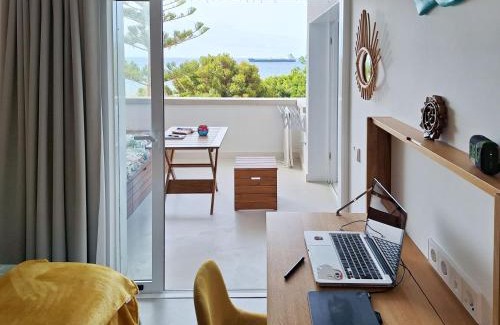 Santa Cruz de Tenerife Apartamento | Live las Gaviotas Luxury ocean vibes