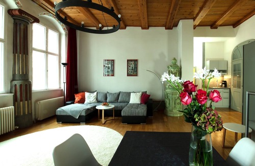 Nikolaivorstadt Apartamento | Live like a king in historic walls