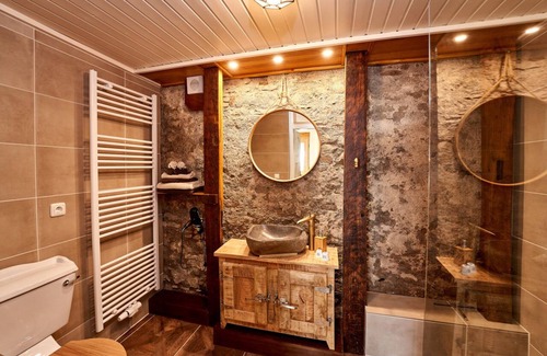 Ulmen Otro | Live like a knight and a noble lady in a medieval home