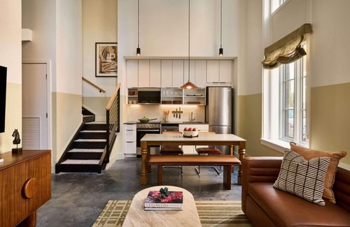 Yamacraw Village Apartamento | Live Like a Local in Downtown Savannah + Pool
