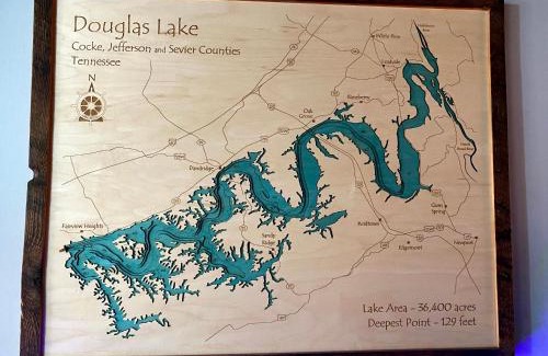 Dandridge Chalet De Esquí | Live Luv Lake, Hot Tub, Private Boat Dock, WIFI,685 FREE tickets each paid day