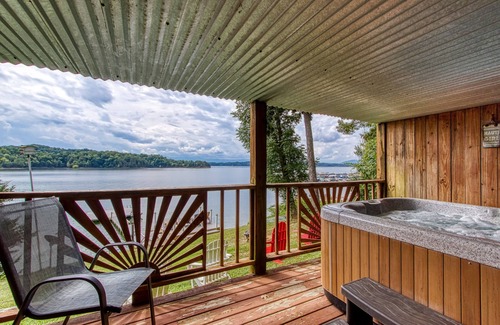 Dandridge Chalet De Esquí | Live Luv Lake -On The Lake, $1089 FREE tickets each paid day, Dollywood and More