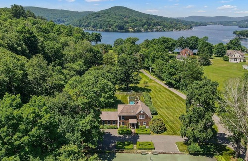 New Preston Casa | Live the good life in this luxury Lake Waramaug retreat!