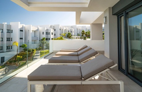 Puerto de la Duquesa Apartamento | Live the High Life in a Designer Penthouse at Pure South