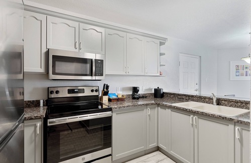 Crystal Harbour Complejo | Live the Island Life! Peaceful Room w/ Fantastic View, Kitchen
