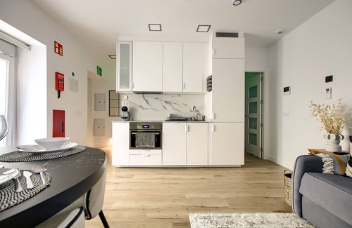 Pacifico Condominio | Vive el Madrid más Autentico en este piso del Barrio Retiro
