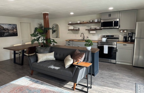 Moscow Apartamento | Live Work Downtown Apartment