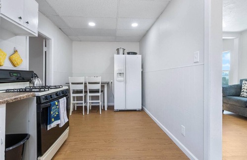 De Pere Apartamento | Live. Work. Play. Study. Downtown De Pere!