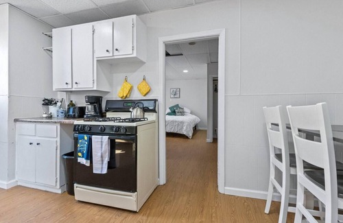 De Pere Apartamento | Live. Work. Play. Study. Downtown De Pere!