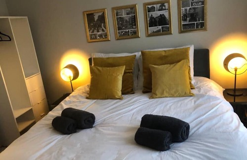 Siegburg Apartamento | Liverpool · CHILLINGHOUSE # 8, ICE 3 Min. NETFLIX