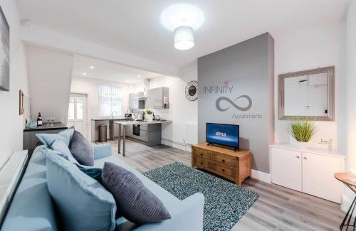 Anfield Casa | Liverpool Harrow Road Sleeps 6- Infinity Apartment