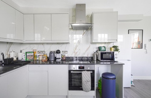 Chiswick Apartamento | LiveStay - London Chiswick Apartments with Free Parking