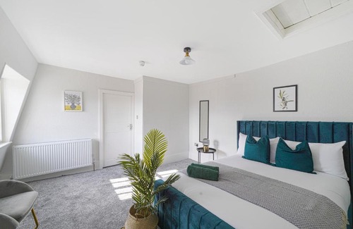 Chiswick Apartamento | LiveStay - London Chiswick Apartments with Free Parking