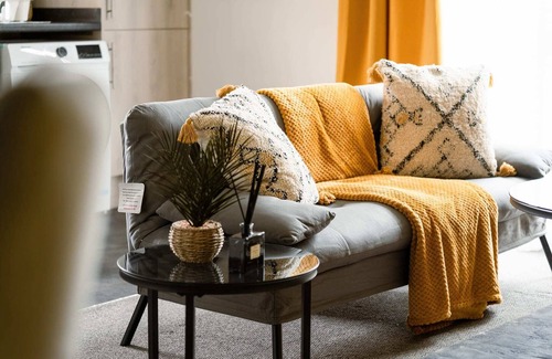 George Green Apartamento | Livestay Modern One Bed Apartment with Parking