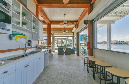 Jamaica Beach Casa | Livin' the Dream | Canal, Pool, Hot Tub, Tiki Hut!