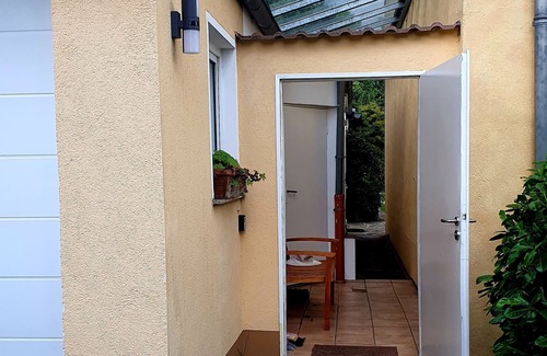 Ippendorf Apartamento | Vivir en el techo de Bonn, a solo 10 minutos del centro.