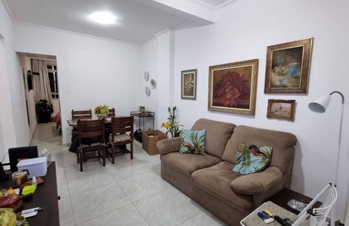 Ponta da Praia Apartamento | Living room apartment on the beachfront