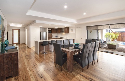 Quindalup Casa | Living the Dream- Pool, WIFI, Arcade Machine, Ping Pong