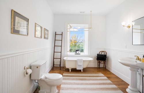 Guelph/Eramosa Otro | Livingstone Farm 1860 - Luxury Stay and Experiences