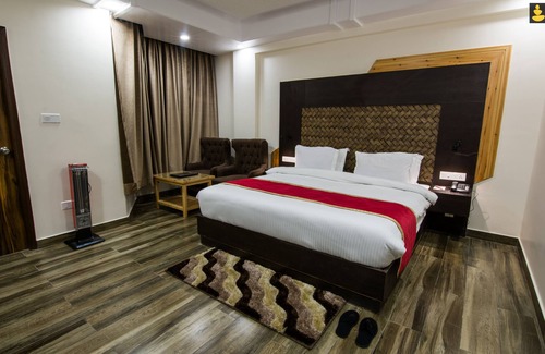 Chail Complejo | LivingStone Mountain Retreat Chail Premium Room