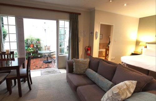 Greater Johannesburg Metropolitan Area Casa | Liz at Lancaster Guesthouse