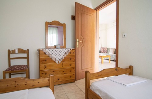 Nea Fokaia Apartamento | Liza Apartment by RentalsPro
