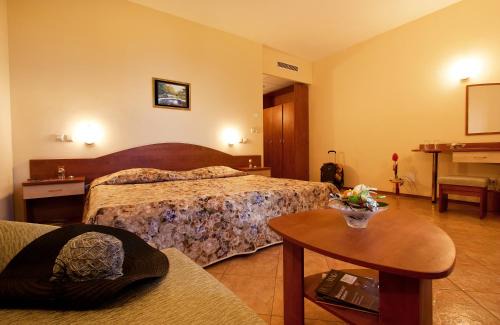 Golden Sands Hotel | Ljuljak Hotel