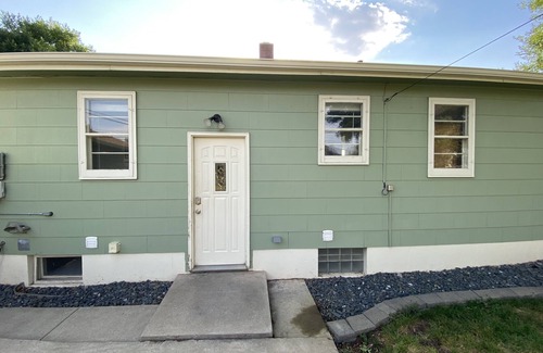 Rapid City Casa | LK Cottage Lower Unit - Sheridan Lake Road