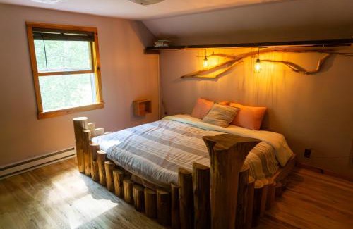 Wevertown Cabina | Llama House ADK