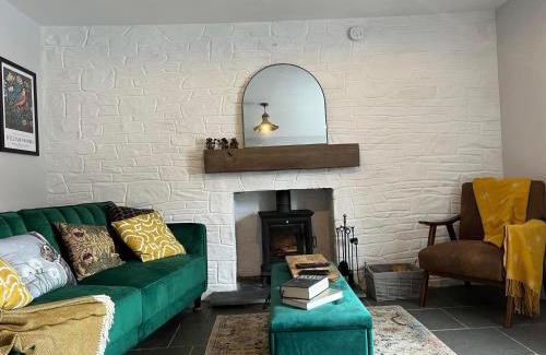 Llansteffan Casa | Llansteffan - Pet Friendly 2-Bed House Sleeps 4