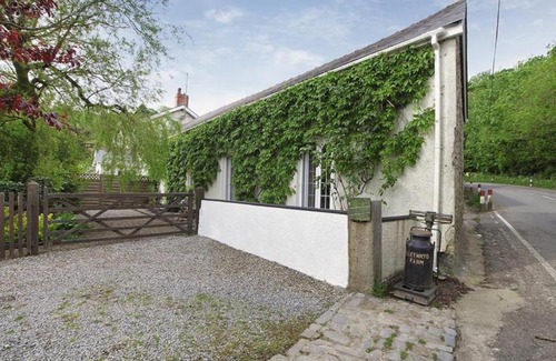 Crynant Casa | Llethryd Farm Cottage Two