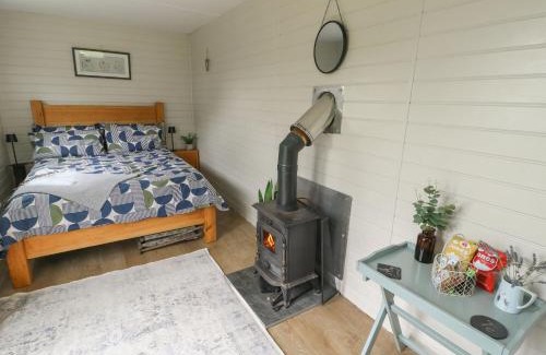 Ty Croes Casa | Llewelyn Shepherds Hut