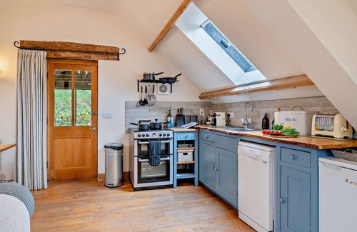 Cwmdu Casa | Llewenau-Draw Farm - The Barn