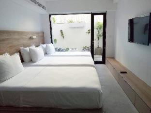 Seminyak Hotel | Lloyd's Inn Bali